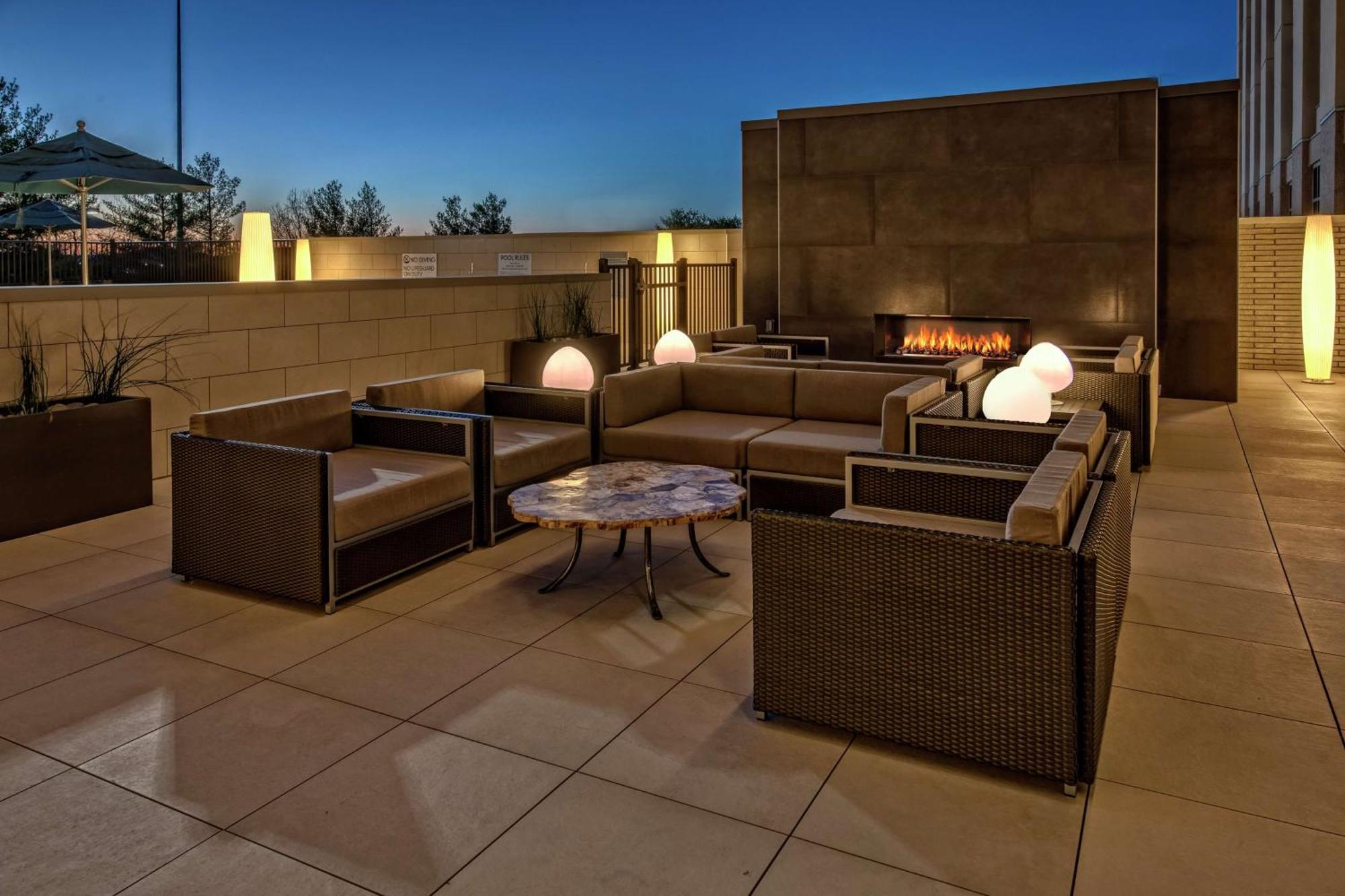 Готель Hilton Franklin Cool Springs Екстер'єр фото